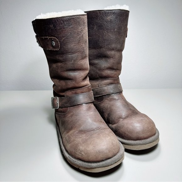 Ugg  Rare Kensington Wax Brown Sheepskin ShearlingBuckle  Boots - Picture 2 of 16